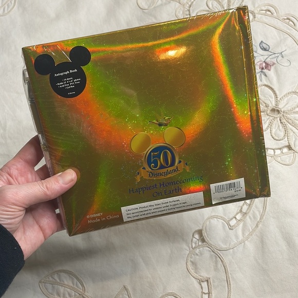 Disneyland photos and autograph book with gel pen NWT - Picture 4 of 4